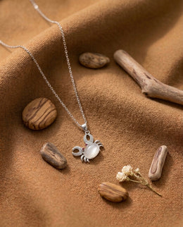 Capricorn white lobe gold plated necklace