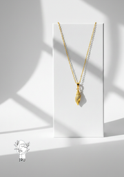 Seashell necklace, stones