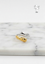 Closed Double Side Hug Ring