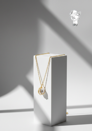 Pearl wire necklace