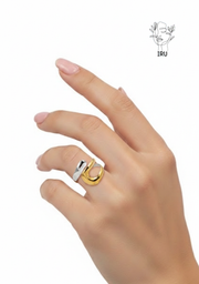 Large Hollow Side Hug Ring