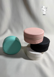Round leather jewelry organizer with zipper