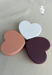 Heart-shaped plastic jewelry organizer with mirror