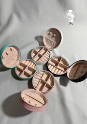 Round leather jewelry organizer with zipper