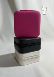 Square leather jewelry organizer with zipper