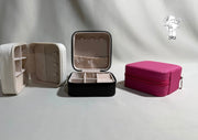 Square leather jewelry organizer with zipper