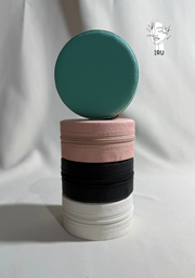 Round leather jewelry organizer with zipper