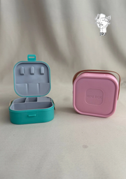 Square plastic jewelry organizer with secure closure and leather handle