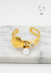 Shell and Pearl ring