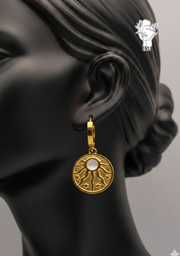 Sun White Shell Stud Earrings