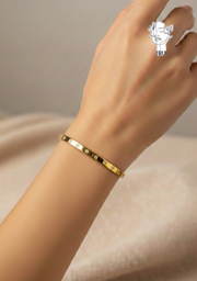 Star Stones Bangle