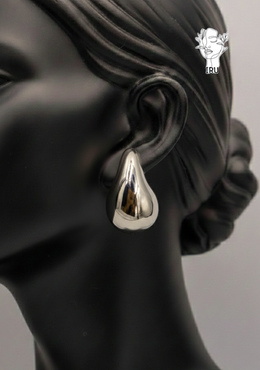 Medium Teardrop Earrings