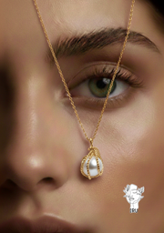 Pearl wire necklace
