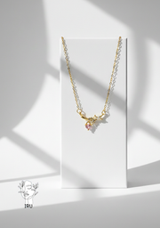 Wheat spike necklace with heart stone